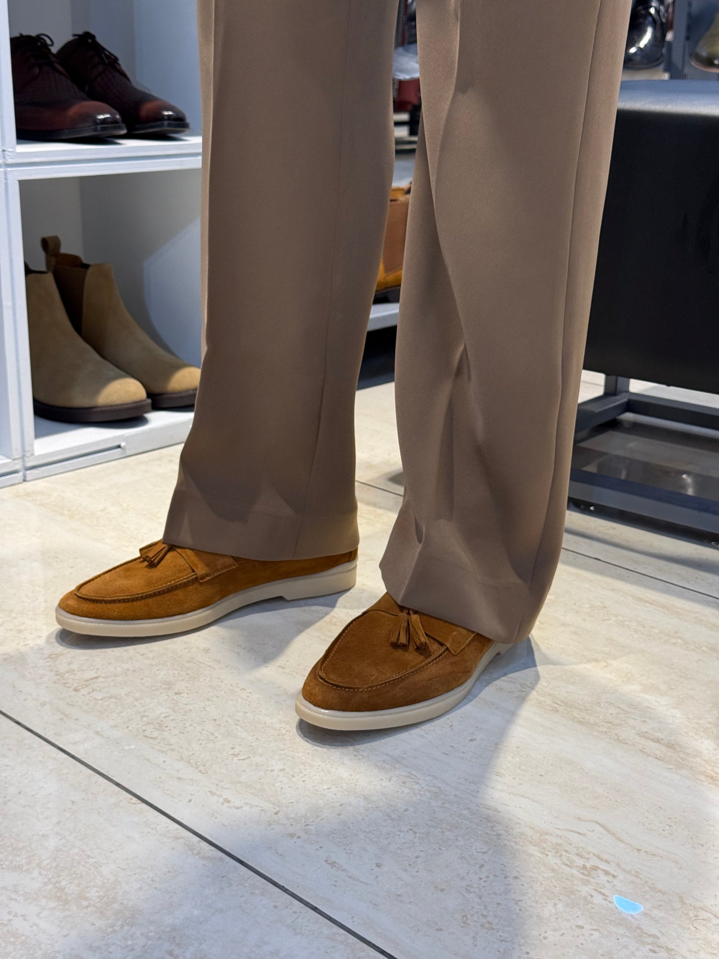 Suede loafer shoes | Tan
