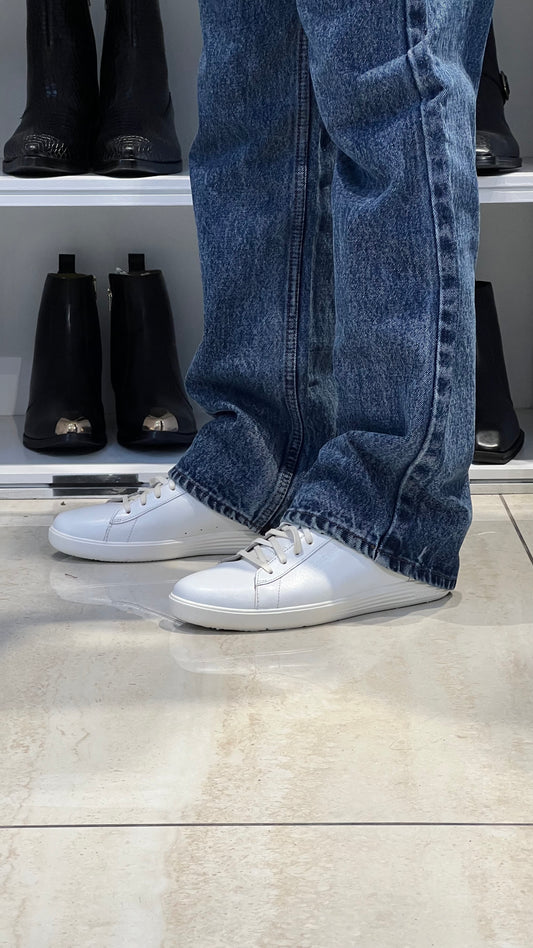 White Sneaker shoes