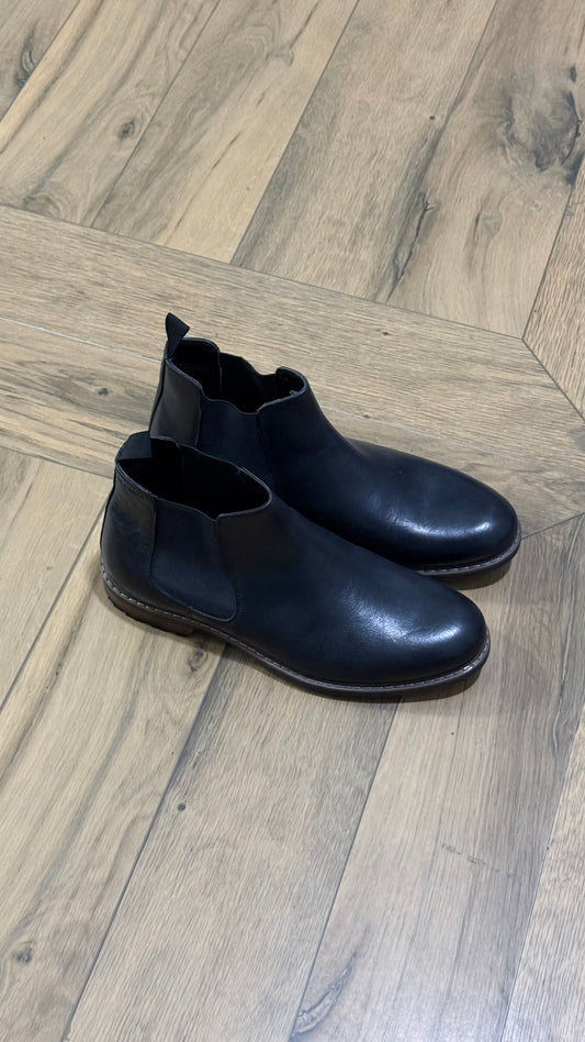 Black Chelsea Boots | Formal & Party Wear |