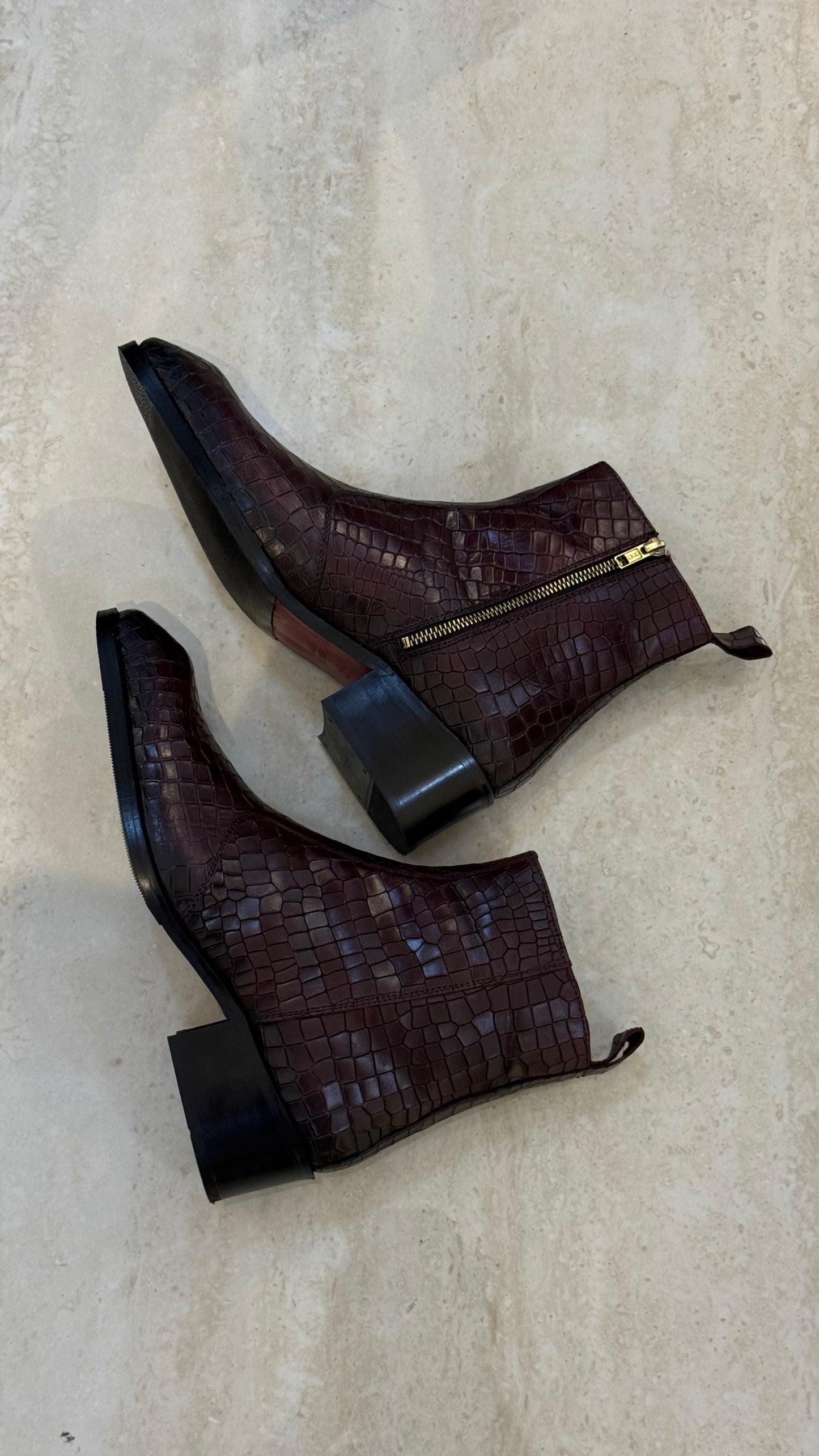 Cuban Heel Croco leather Burgundy Chelsea Boot