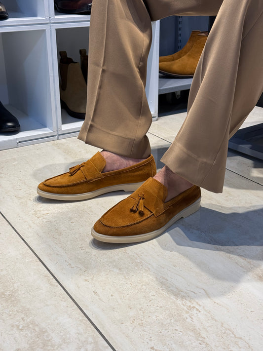 Suede loafer shoes | Tan