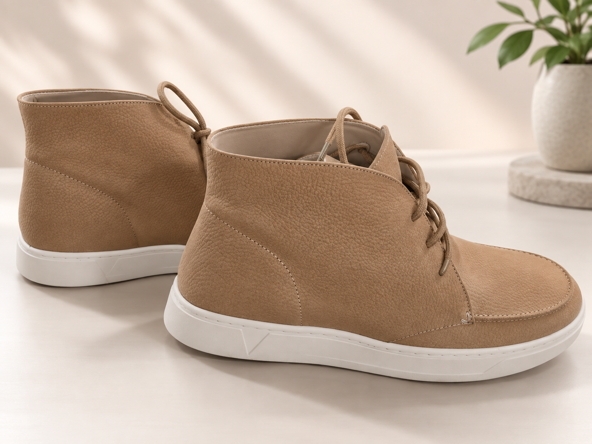 Men's Lace-Up Chukka Boots – Beige