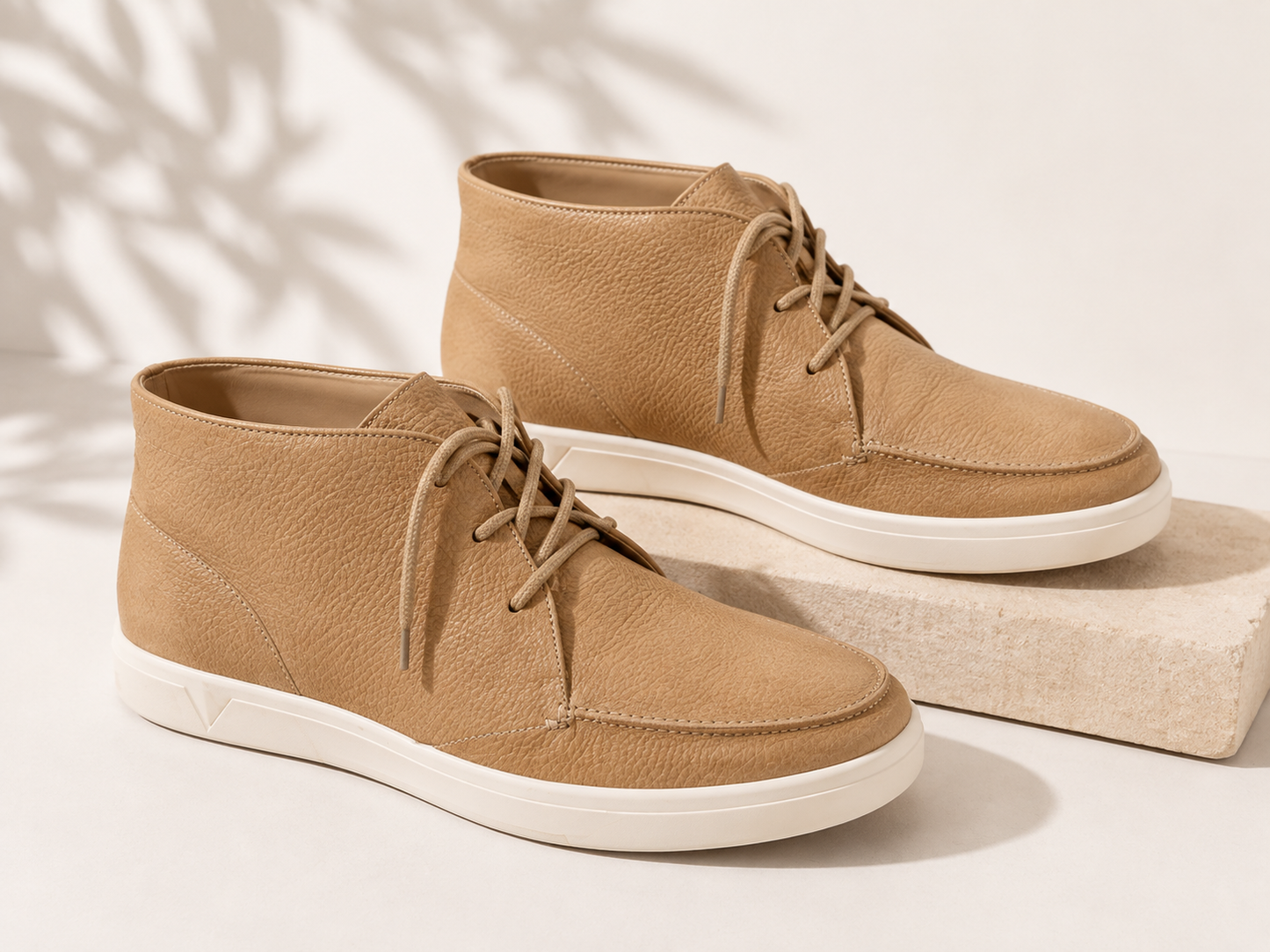Men's Lace-Up Chukka Boots – Beige