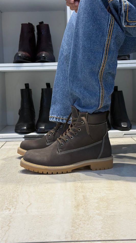 Casual Wear Trendy Boots in Brown